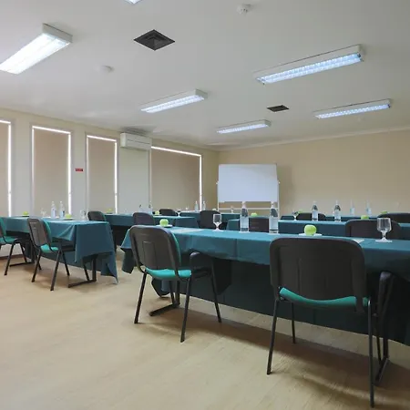 מלון Miraparque 3*