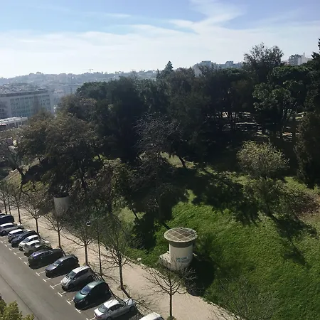 Miraparque 3* ליסבון